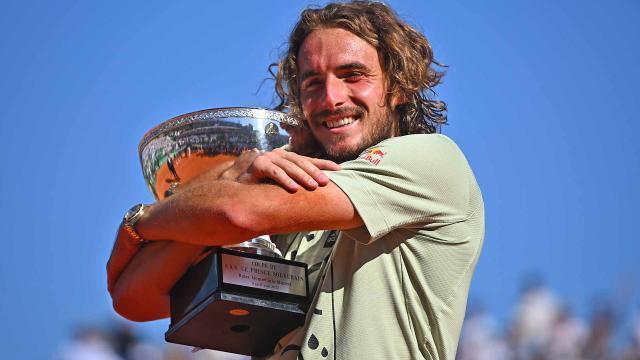 1650253913874024425.jpg tsitsipas-monte-carlo-2022-trophy.jpg